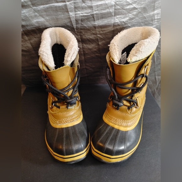 Sorel Tan Snow Boots size 3 unixes - Picture 10 of 10